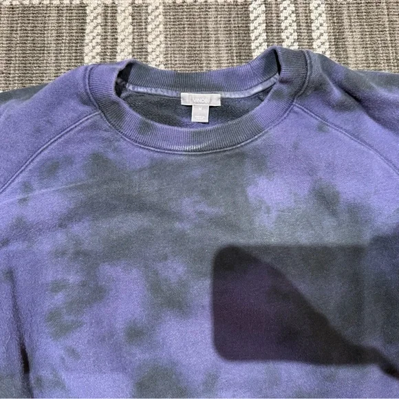 Vince Navy and Black Sweatshirt - Picture 2 of 3